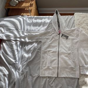 White full zip sweater